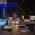 Romantic & Jacuzzi *