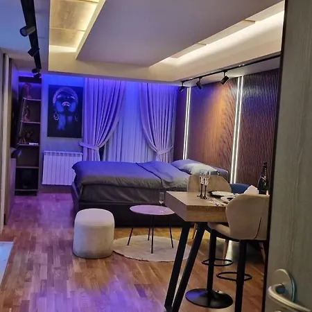 Romantic & Jacuzzi *