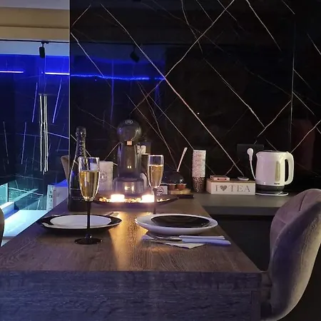 Romantic & Jacuzzi * Skopje