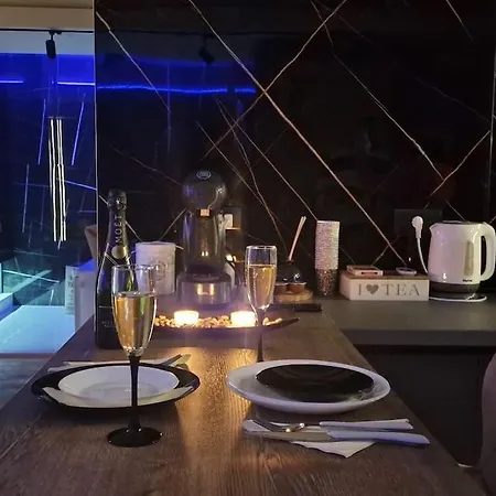 Romantic & Jacuzzi *