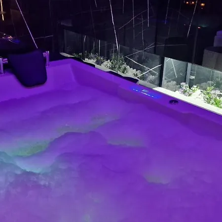 Romantic & Jacuzzi Скоп'є