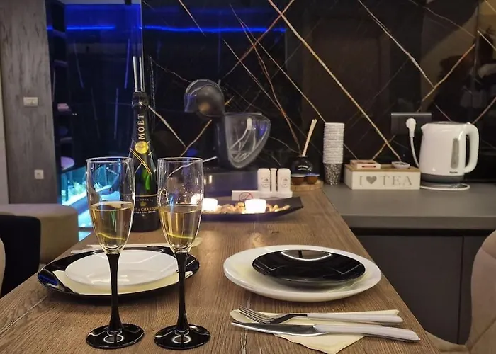 Romantic & Jacuzzi Apartment Skopje