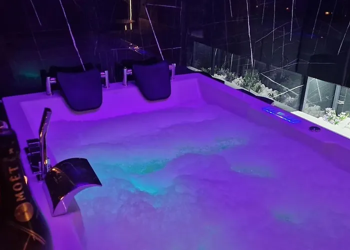 Apartment Romantic & Jacuzzi *