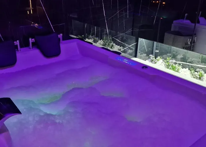 Romantic & Jacuzzi Skopje